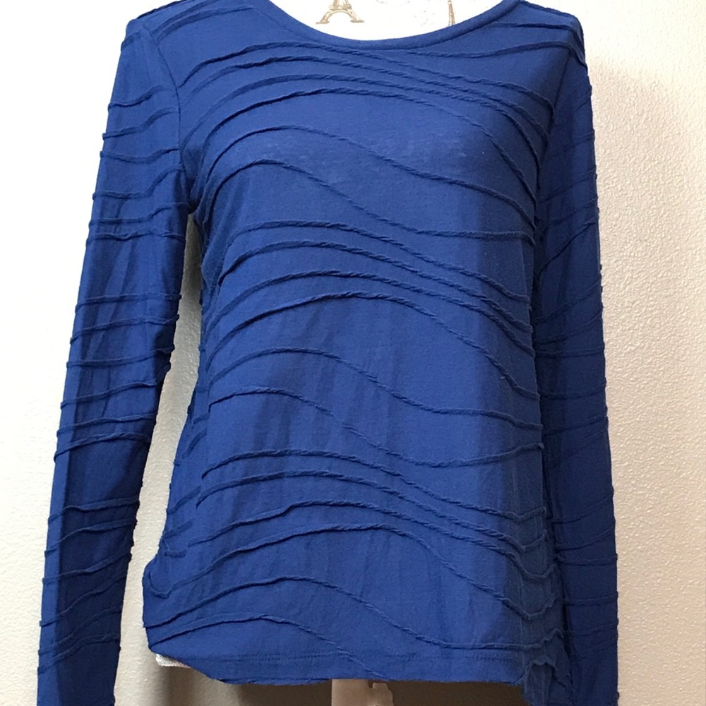 Vera Wang Blue Shirt
